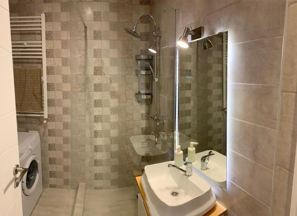 Ray Luxury Apartment Close To Presidential Palace Bucharest Luaran gambar